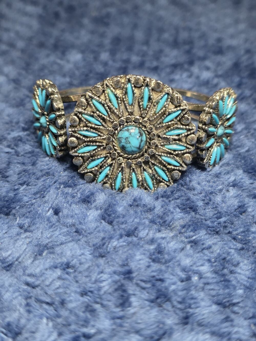Southwestern Faux Turquoise Needlepoint Cluster Hinged Clamper Bangle Bracelet